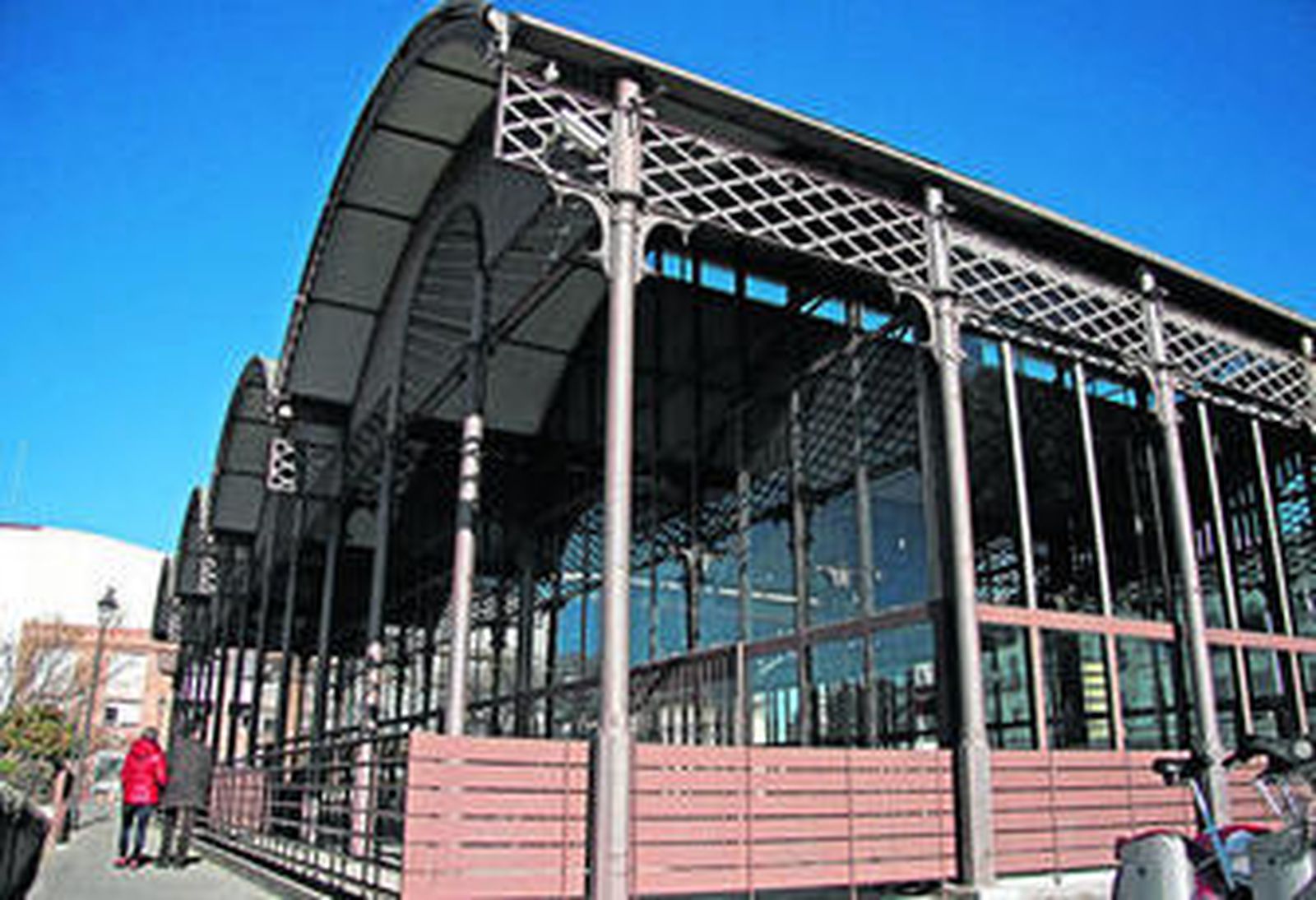 El Corte Inglés instalará su mercado en el centro del Duque y tendrá entre 8 y 10 puestos  Se está en fase de negociación con las firmas que participarán en él   Abrirá en otoño