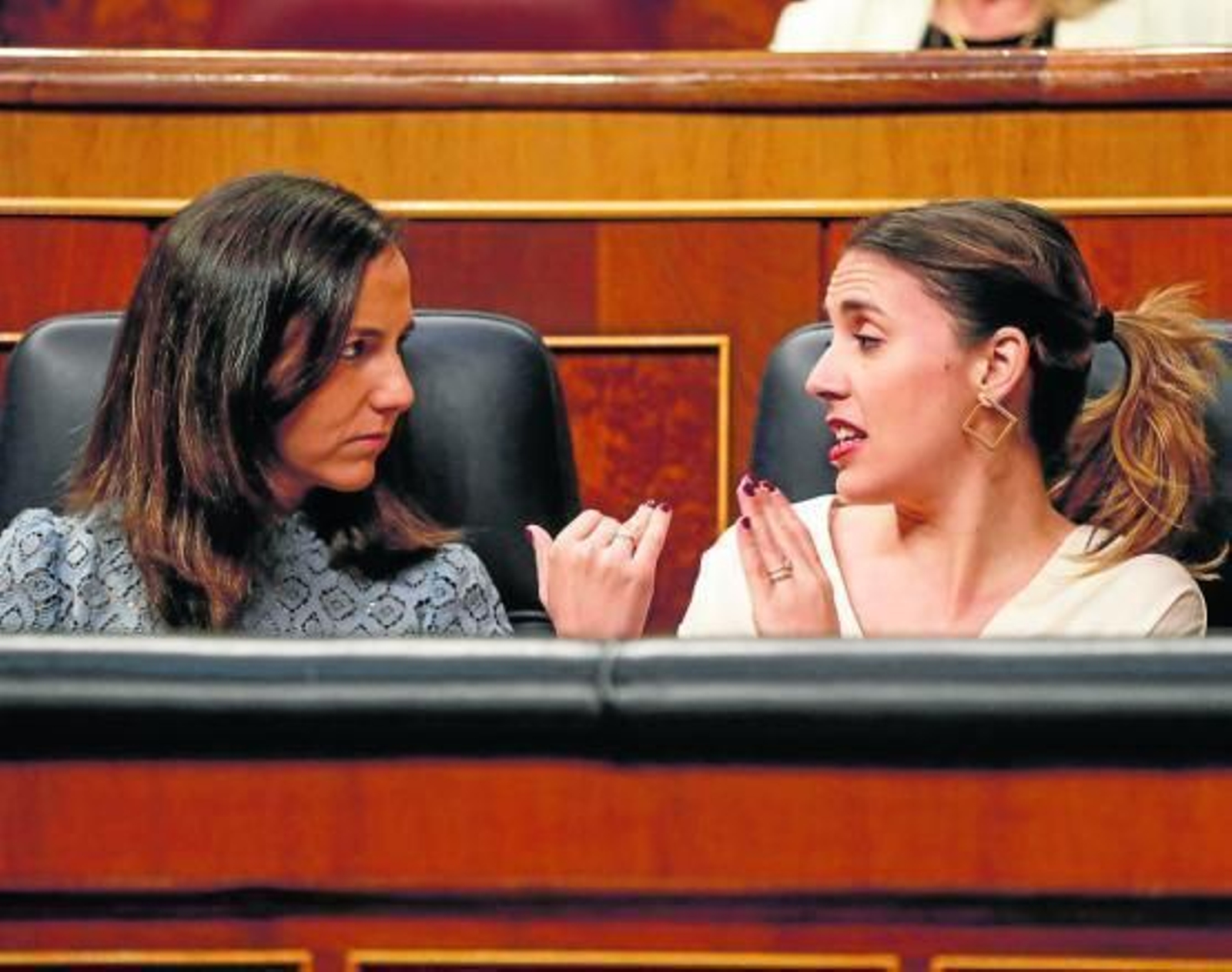Las ministras de Igualdad, Irene Montero, y Asuntos Sociales y Agenda 2030, Ione Belarra.