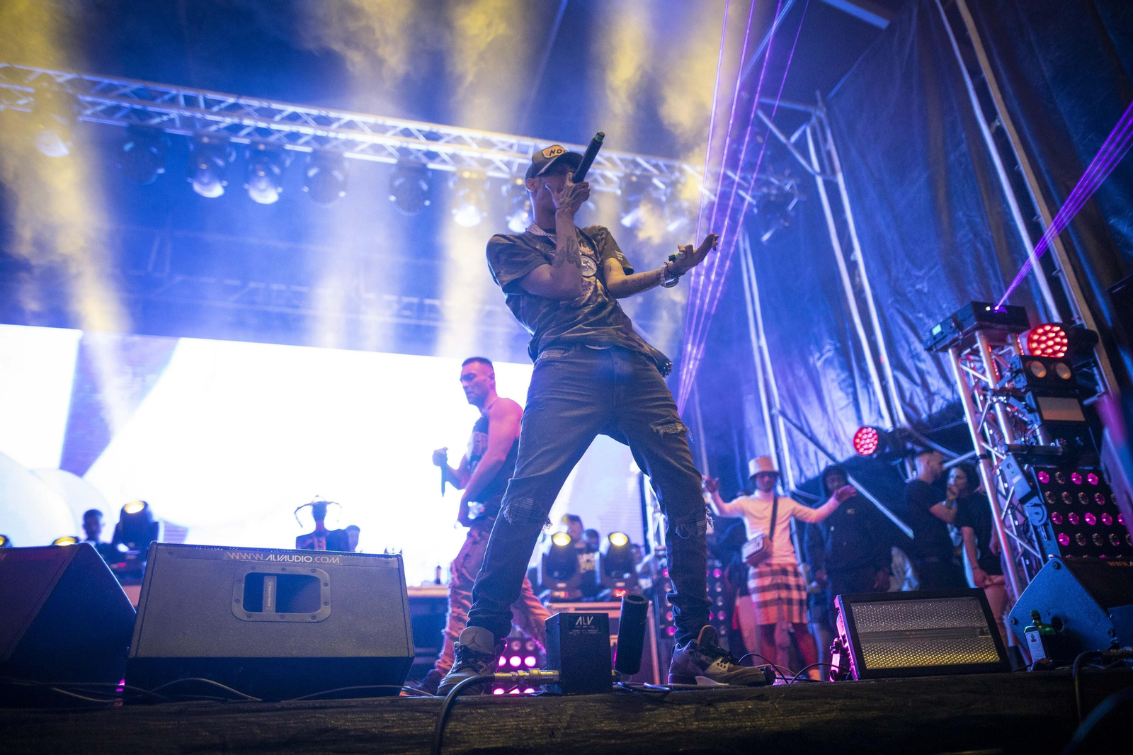 Yung Beef y La Zowi desatan la locura en el festival Infierno