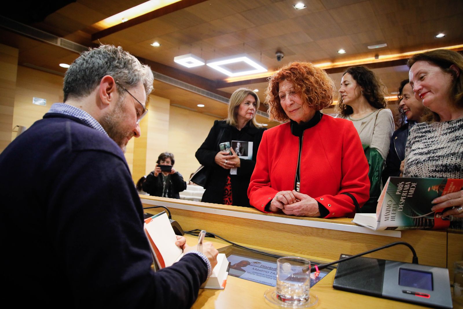 ¿Has estado en la presentación del libro de Máximo Huerta? Entra en la galería y buscate