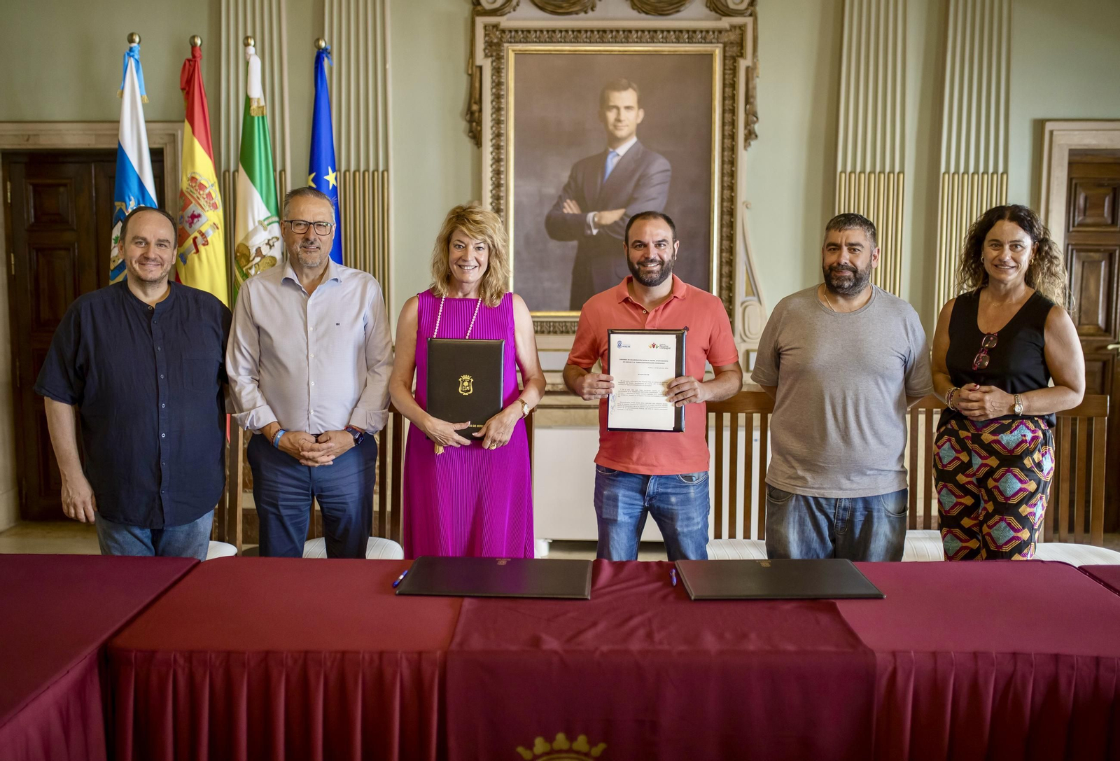José Manuel Moreno, Pilar Miranda, Juan Pablo Hernández y Adela de Mora en la firma del convenio. José Manuel Moreno, Pilar Miranda, Juan Pablo Hernández y Adela de Mora en la firma del convenio.