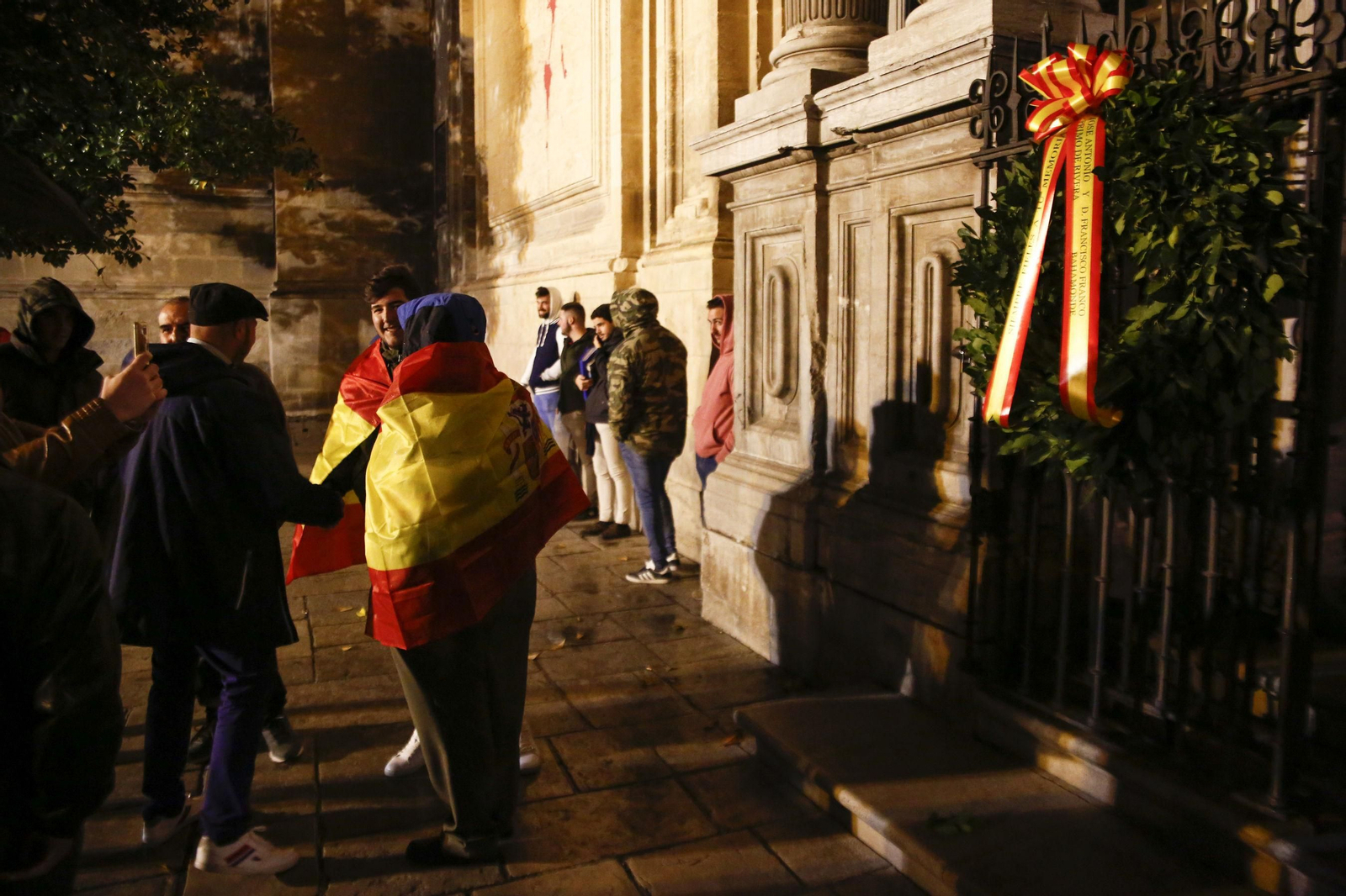 Imagen de archivo de la ofrenda realizada en la Catedral con motivo del 20N.