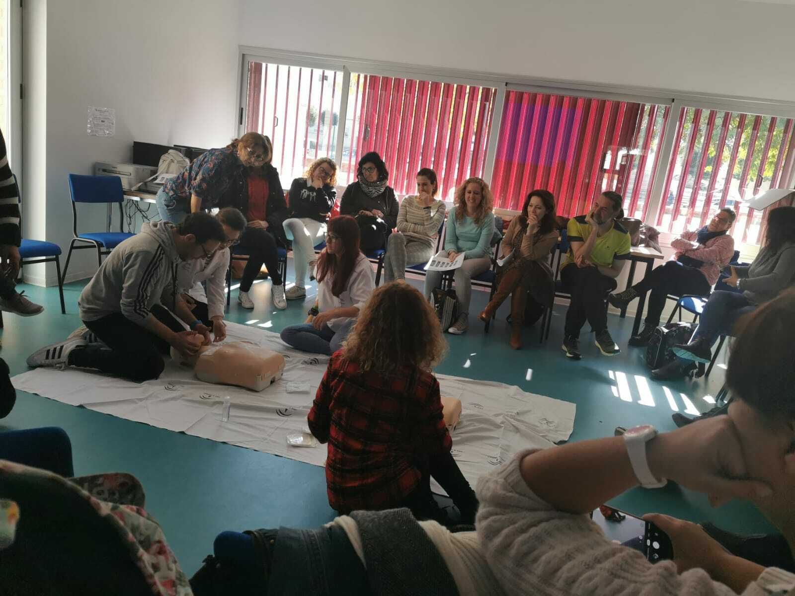 Un momento del curso que recibieron los docentes.