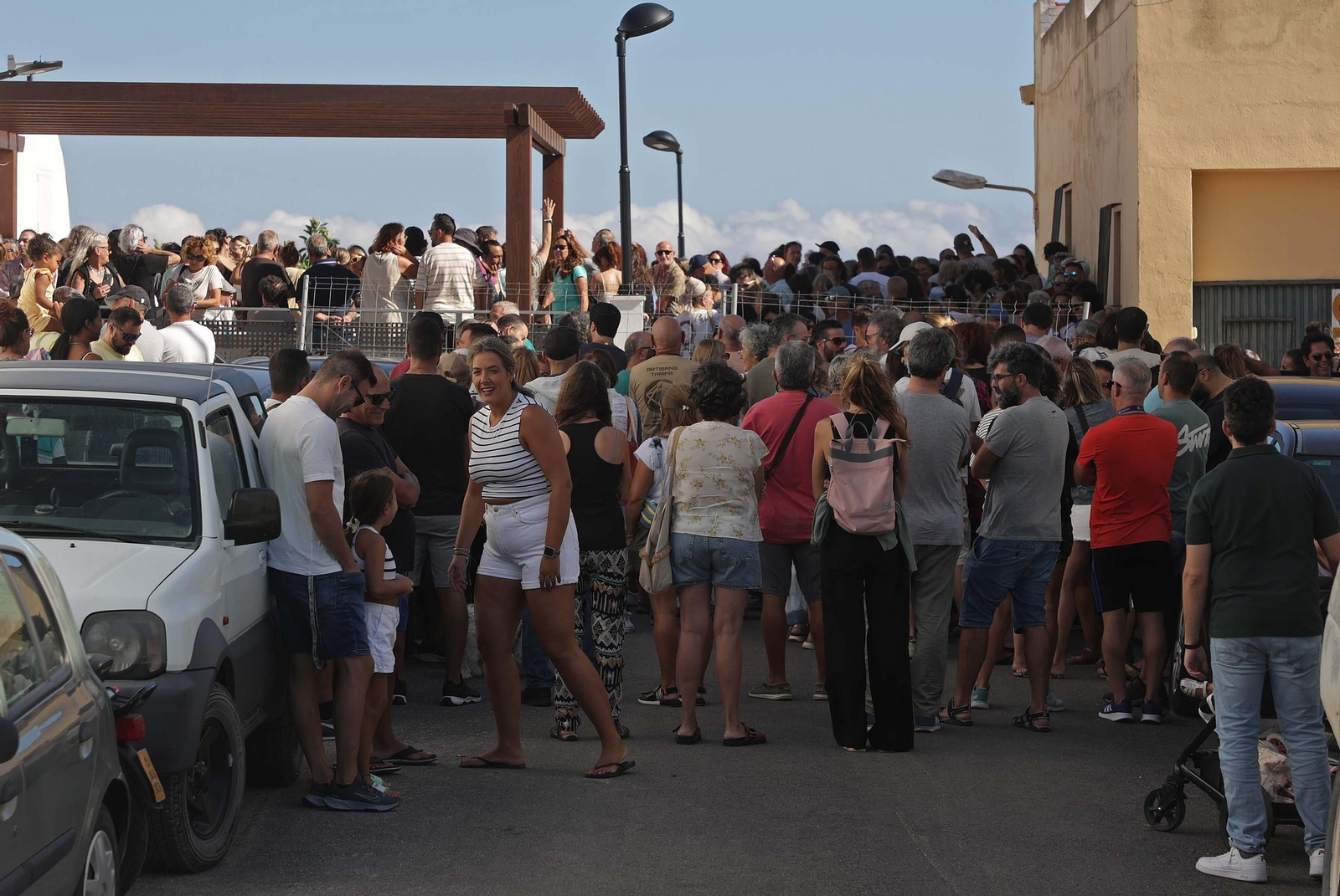 Fotos de la manifestación contra la reforma del frente litoral en Tarifa