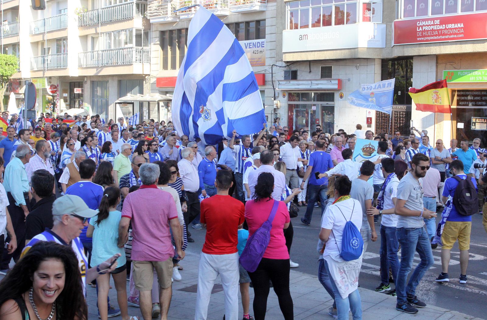 Fiesta de la bandera celebrada el paso mes de junio en Huelva.