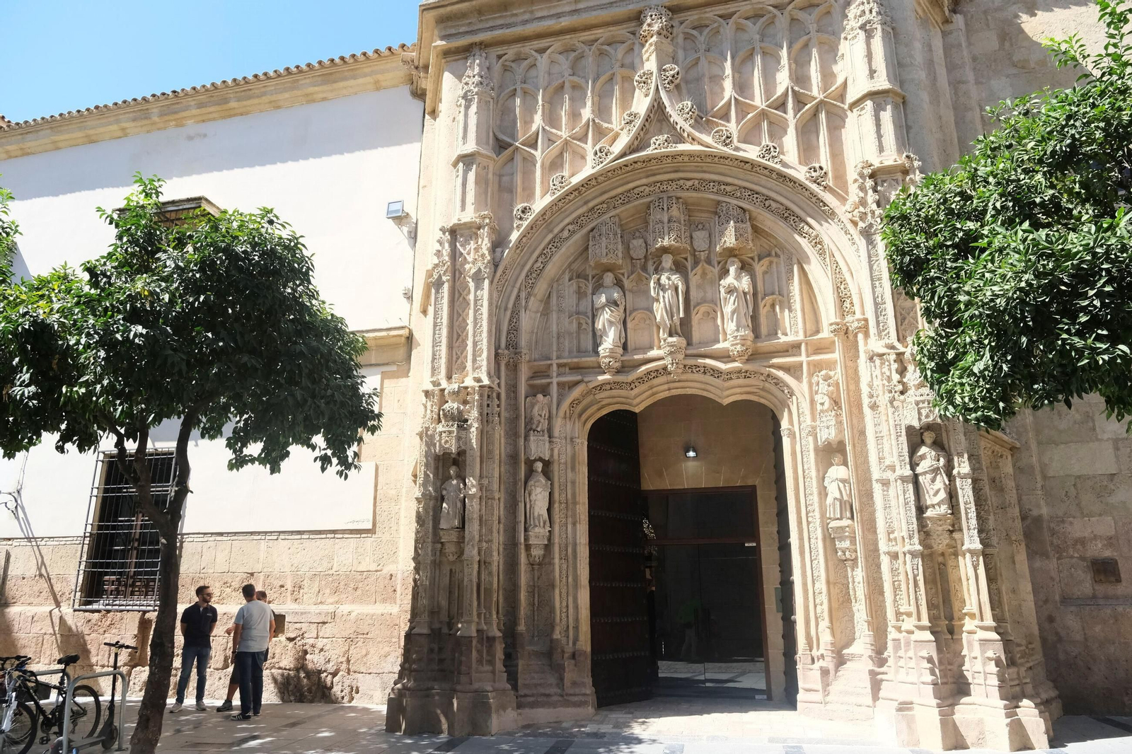 Acceso principal al Palacio de Congresos de Córdoba.