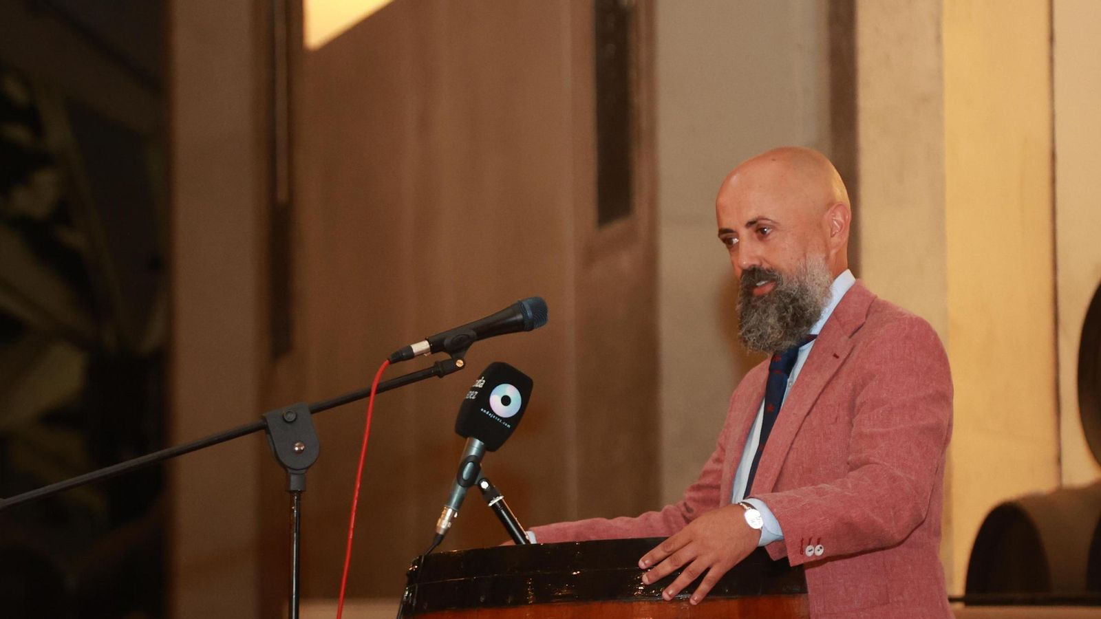 Juan Luis Gil, presidente del Xerez CD, agradeció al Ayuntamiento el respaldo.