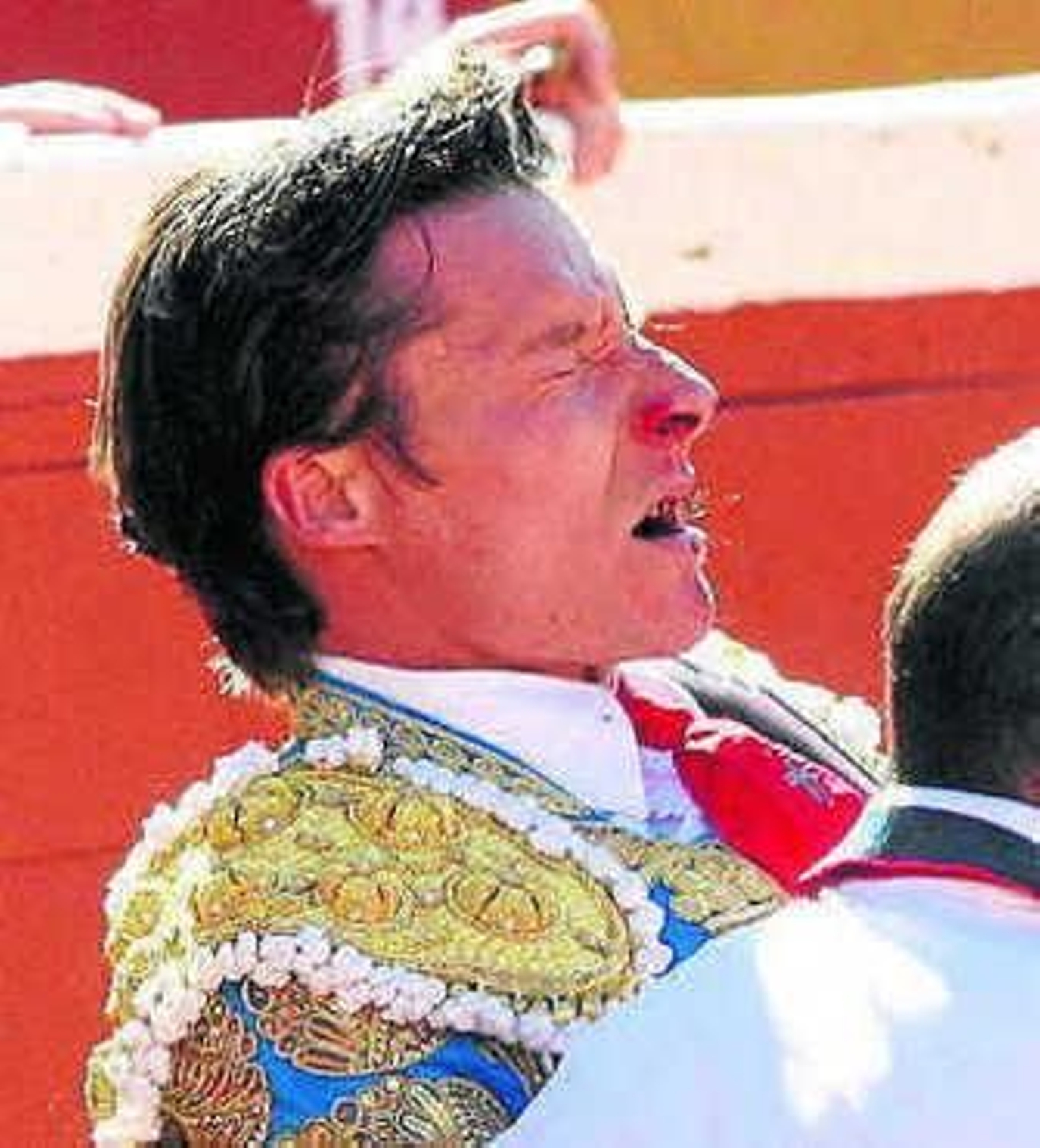 Urdiales, tras la cornada.