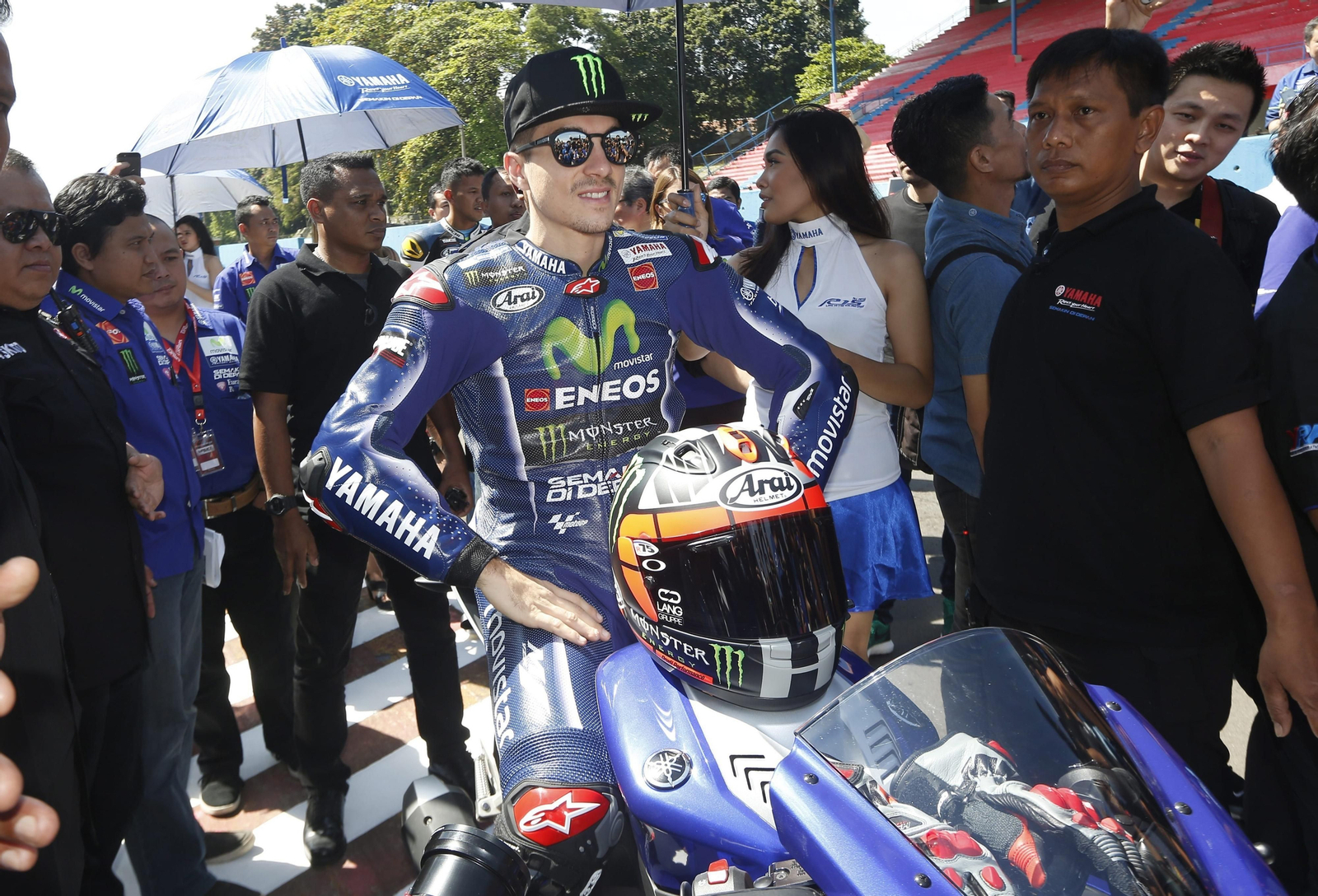 Viñales, el nuevo "compañero" de Rossi Viñales, el nuevo "compañero" de Rossi