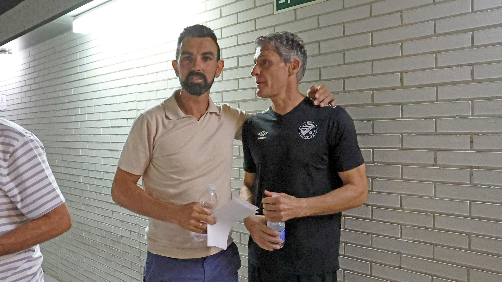 Despedida de Camacho en la sala de prensa de Chapín