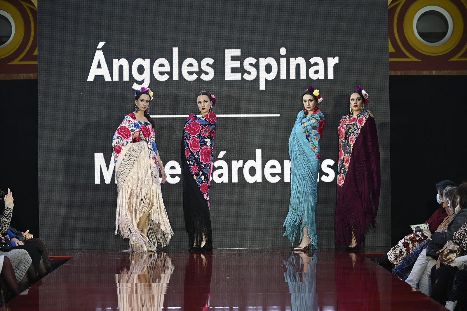 El desfile de Ángeles Espinar y Maite Cárdenas en Pasarela Huelva Flamenca 2022, todas las fotos