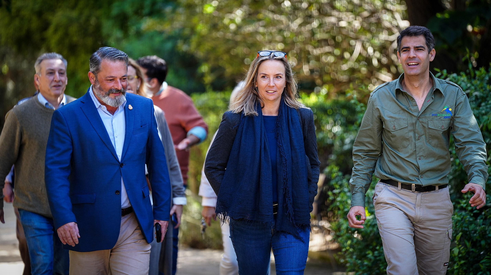 Inaugurada la plaza y el monumento en recuerdo de Félix Rodríguez de la Fuente en el Zoo de Jerez