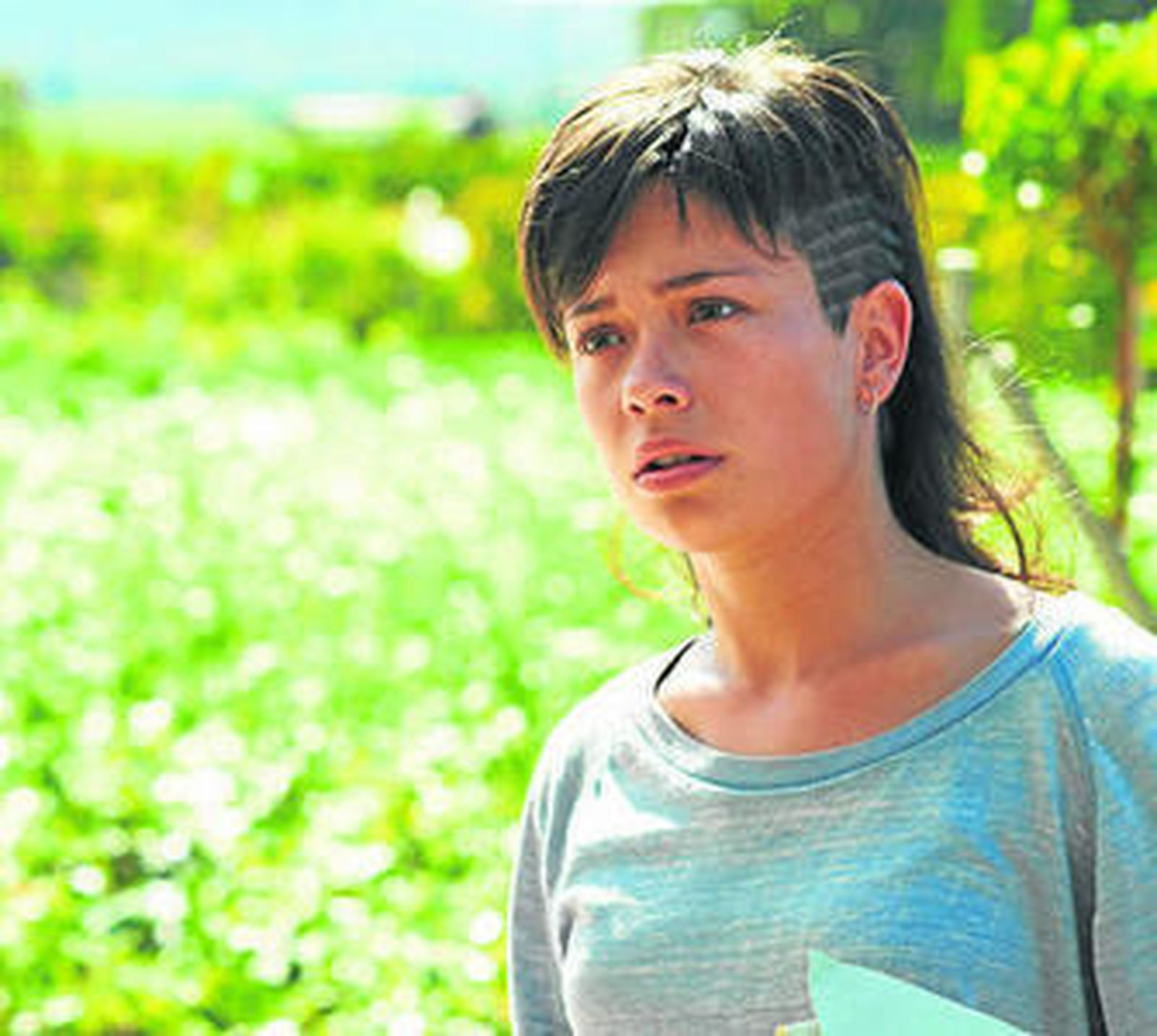 La debutante Anna Castillo convence con su papel en 'El olivo'.