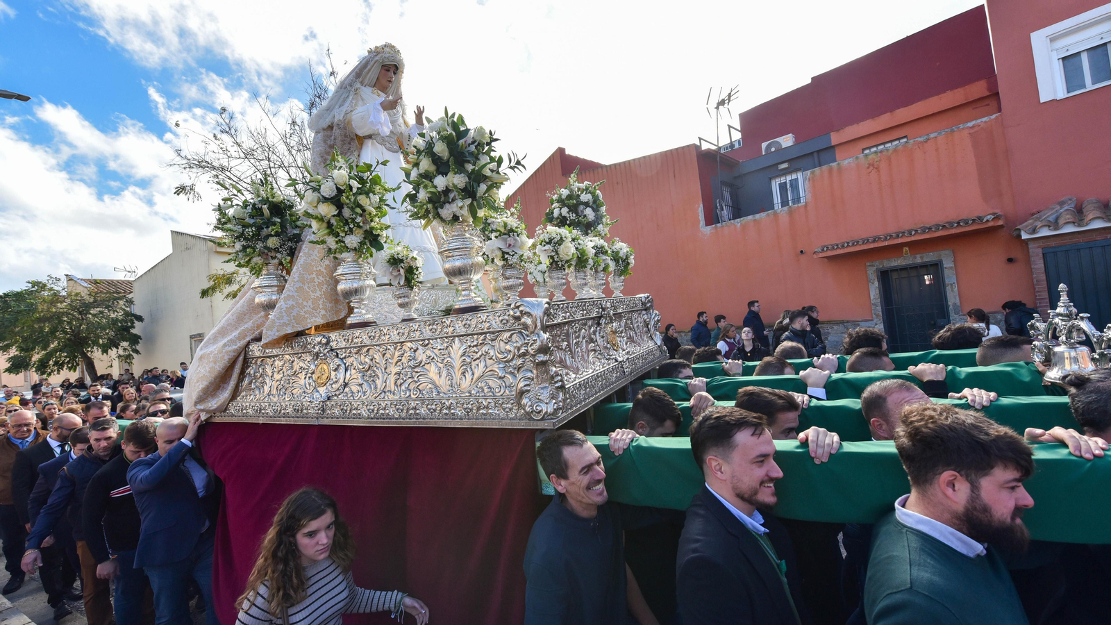La vuelta de la Virgen de la Esperanza a La Línea, en imágenes