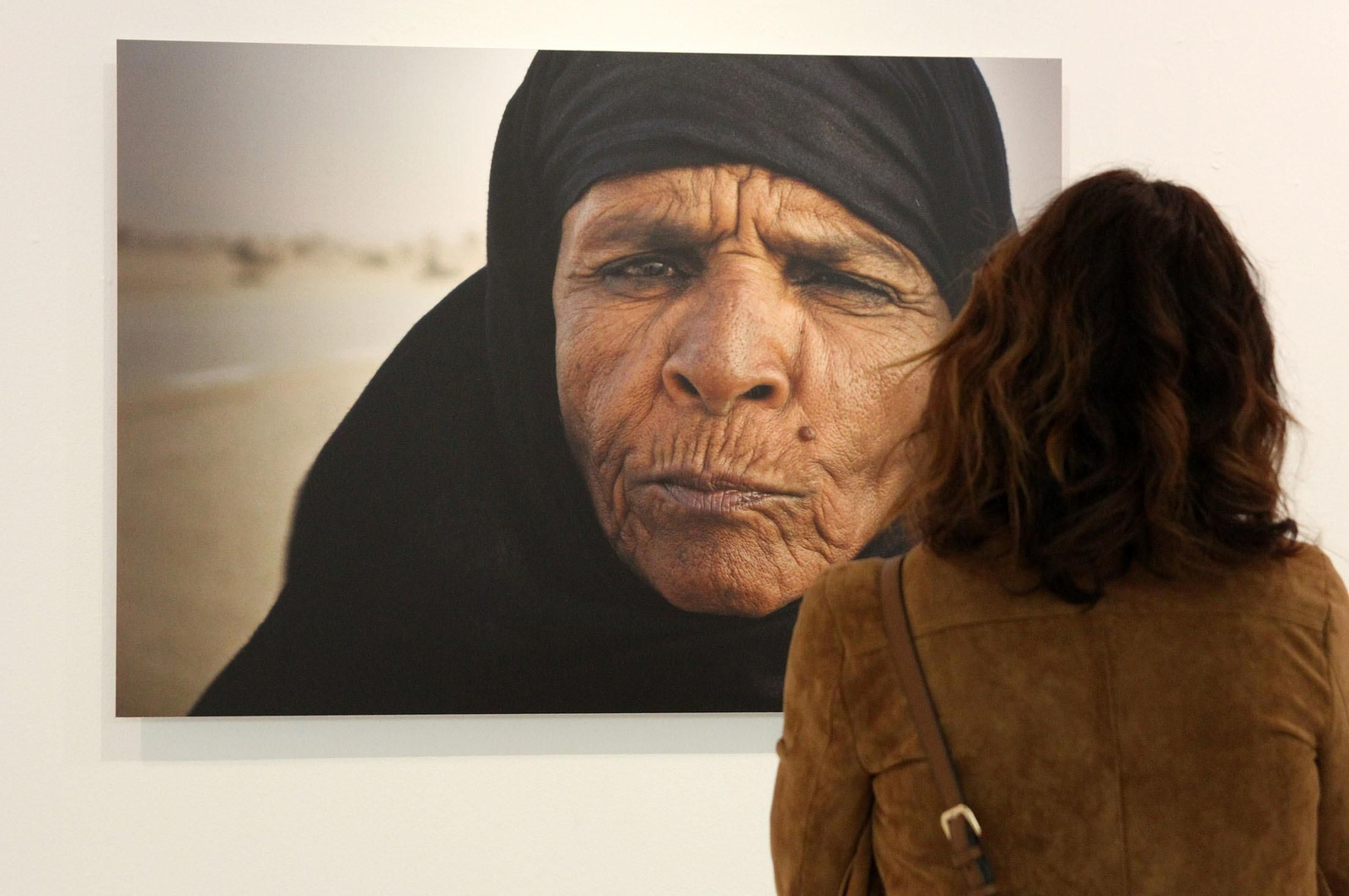 Latitudes. Exposición de Francisco Magallón "Mujer: Todos Somos Una", en imágenes