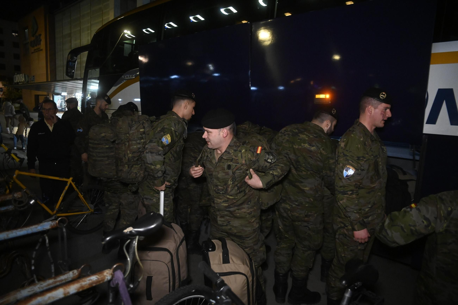Emoción en la llegada a Córdoba de los soldados de la Brigada de Cerro Muriano desde Letonia