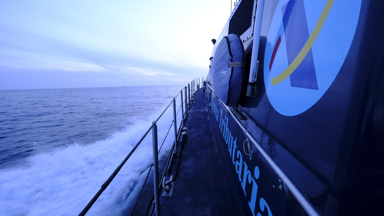 Imágenes de la vigilancia de la Agencia Tributaria en el mar