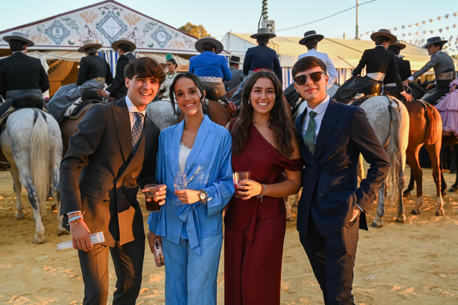 Imágenes del ambiente nocturno del 11 de octubre en la Feria del Caballo 2025