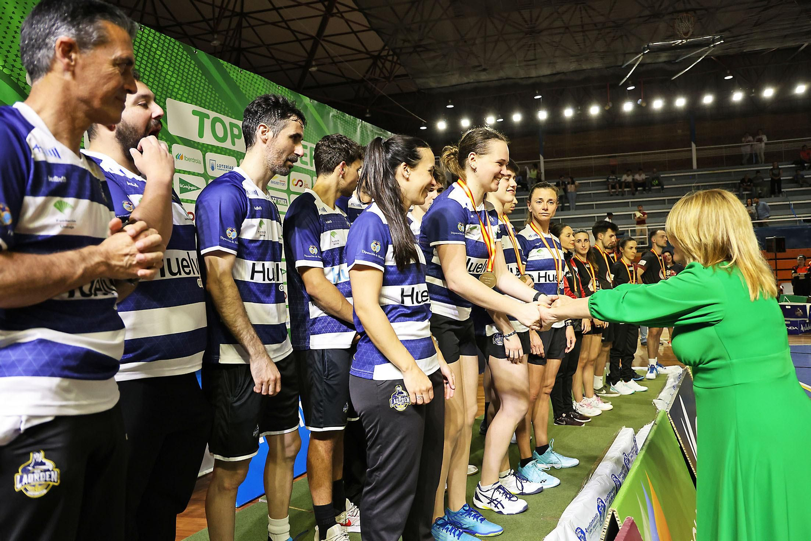 Imágenes de la final de liga de bádminton entre el IES La Orden y La RInconada