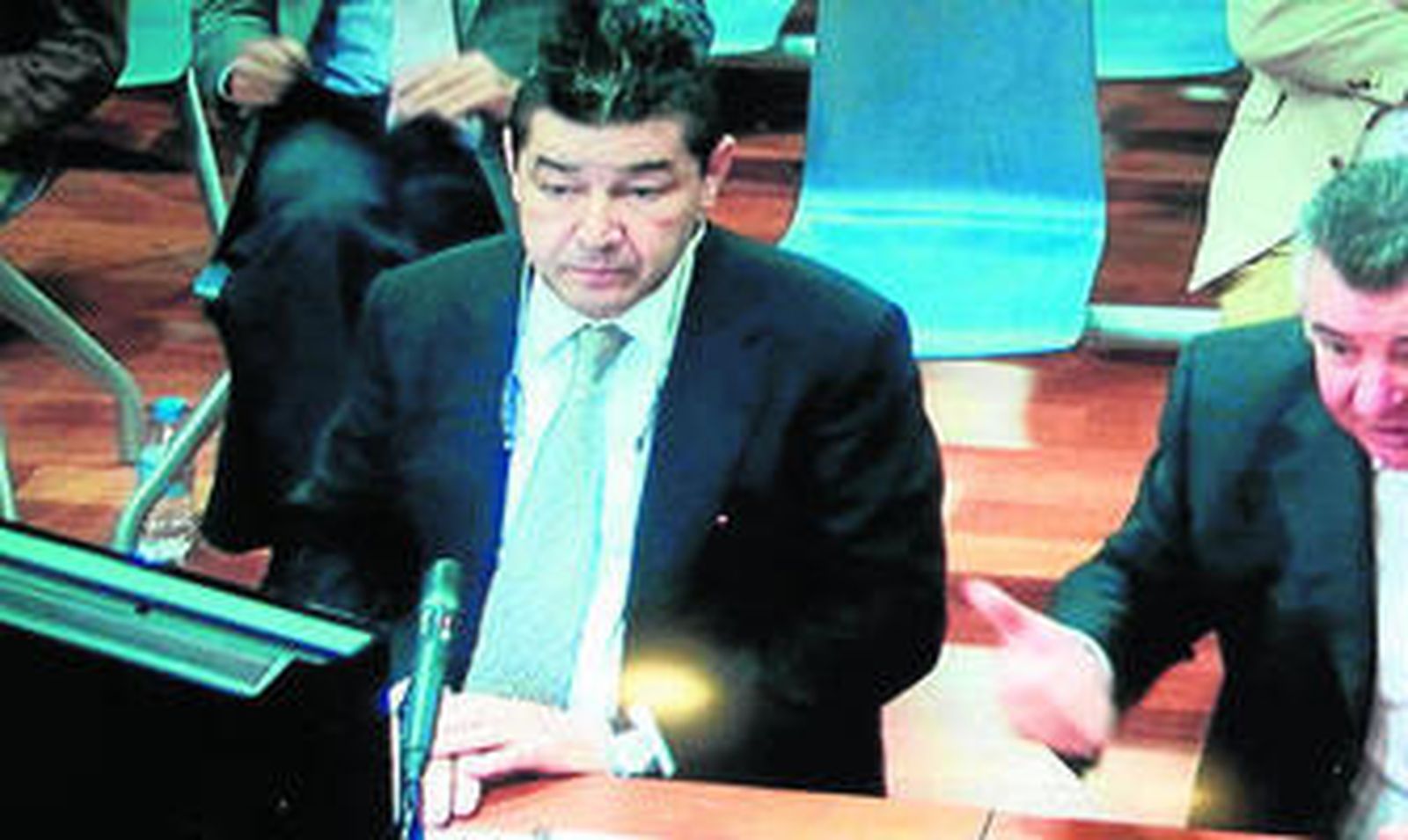 Dictan orden de busca y captura de un empresario fugado por el caso Malaya