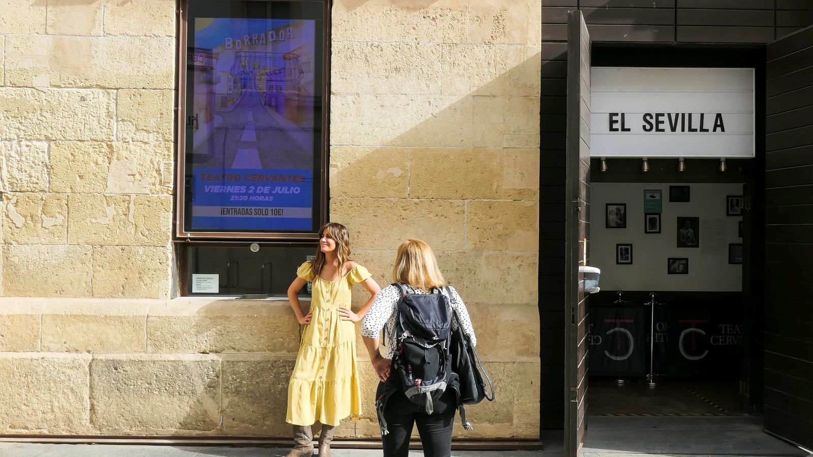 Rodando en el Teatro Cervantes.