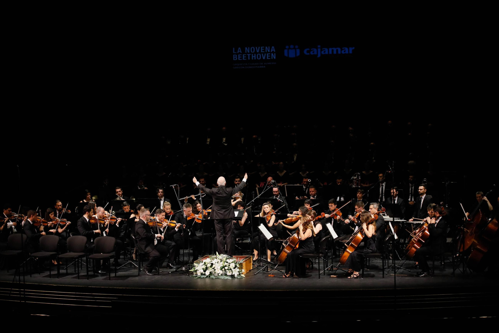 Imágenes de la novena Beethoven interpretado por la OCAL y Orfeón para Cajamar