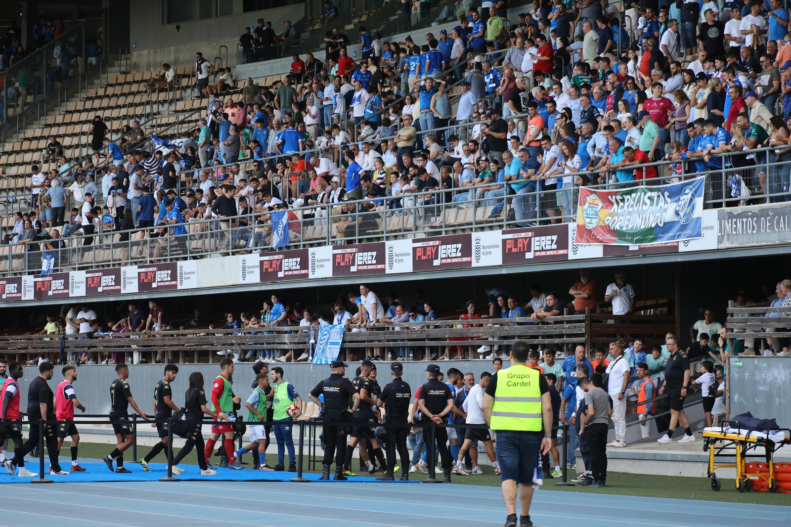 Búscate en el partido entre el Xerez DFC y Ceuta B en Chapín