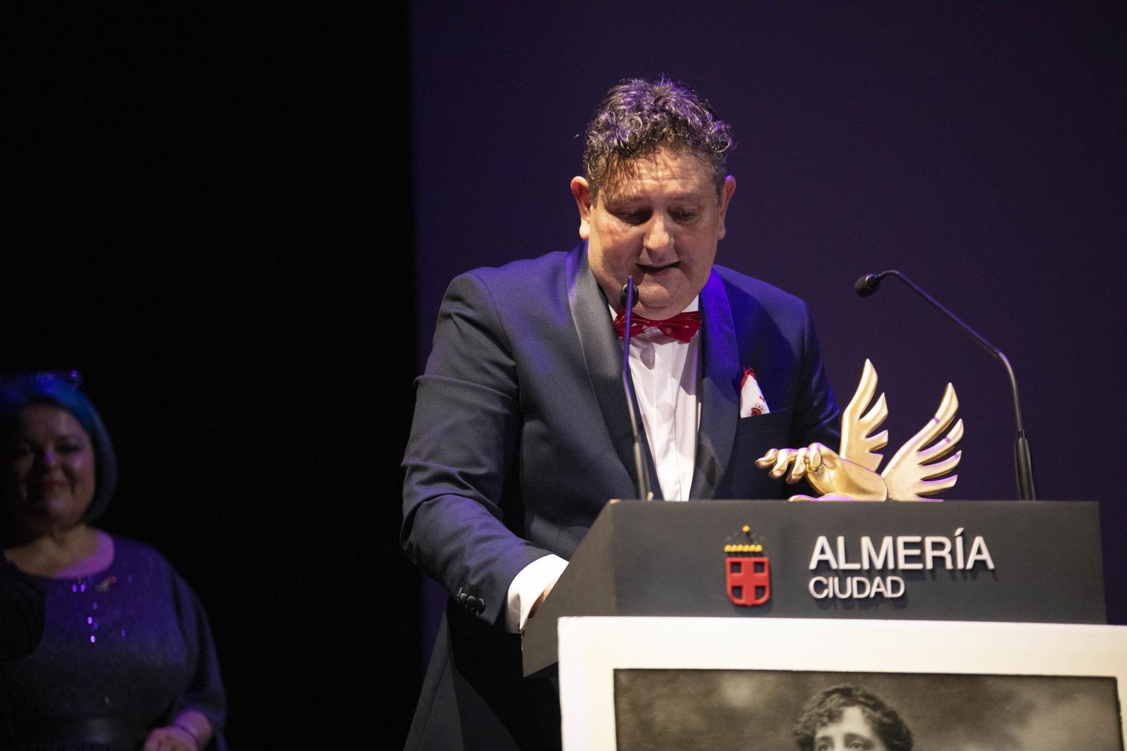 El estreno en Almería del largometraje documental "Concha Robles", en imágenes