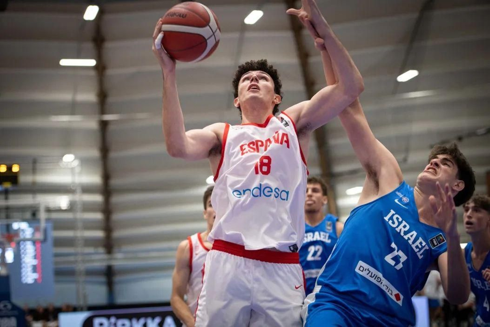 Europeo sub 18: Otro partidazo de Mario Saint Supéry, pero sin medalla