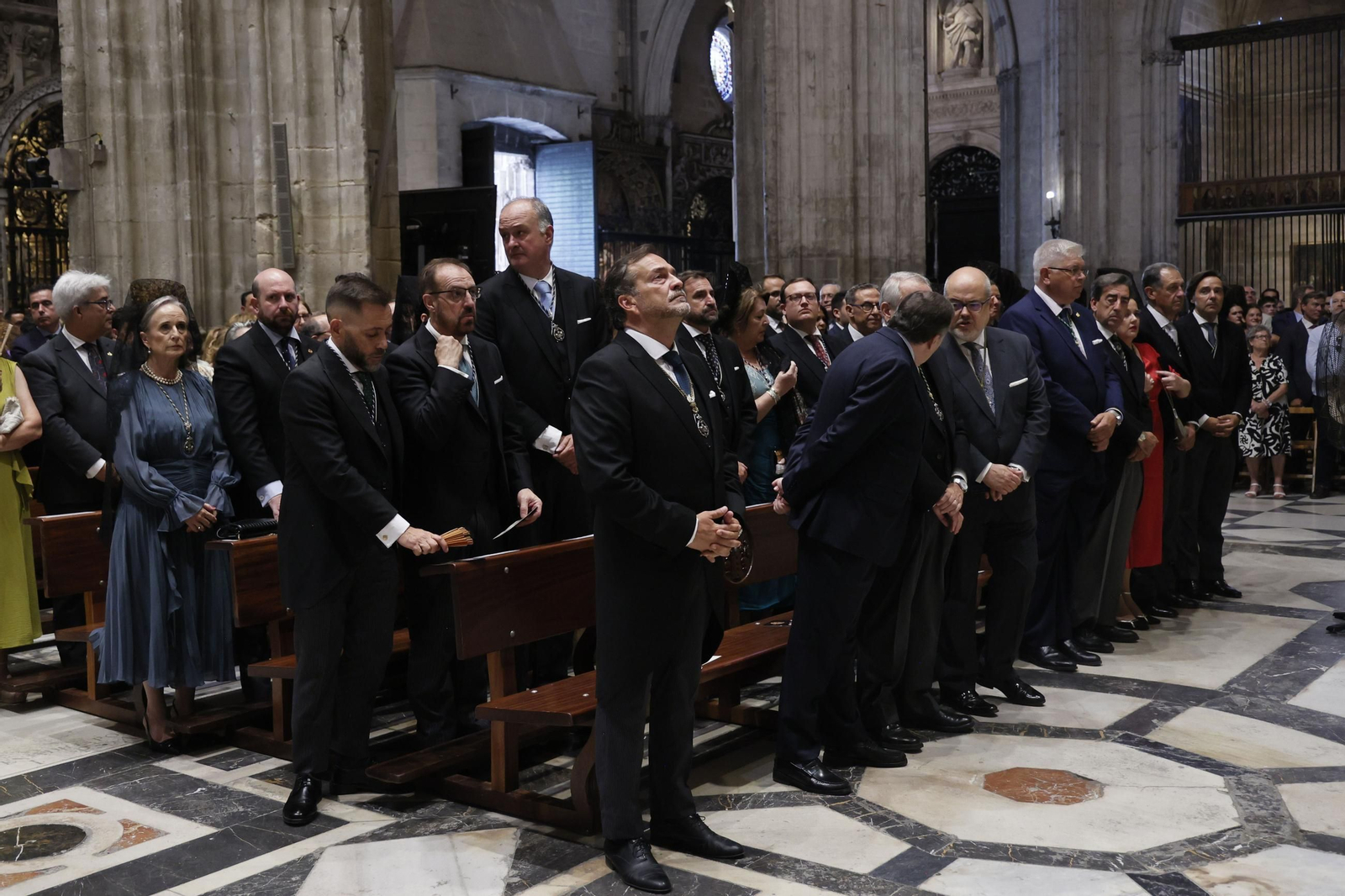 La coronación de la Virgen del Rocío en imágenes