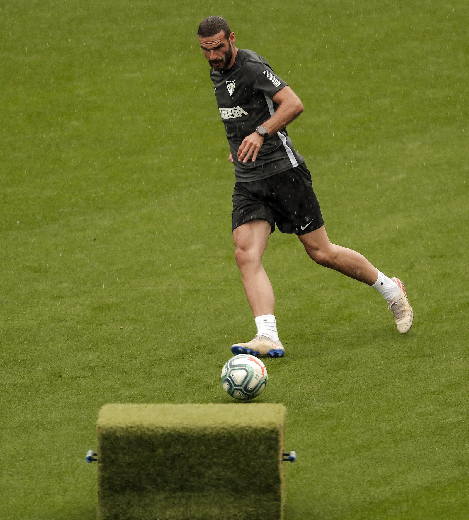 Agua de mayo en La Rosaleda