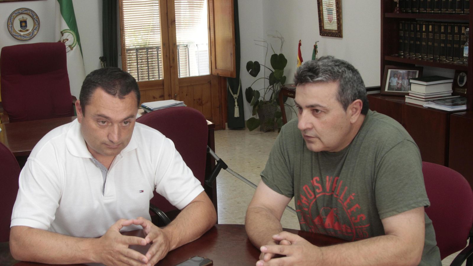 El alcalde de Badolatosa, Antonio Manuel González, y el concejal Custodio Borrego