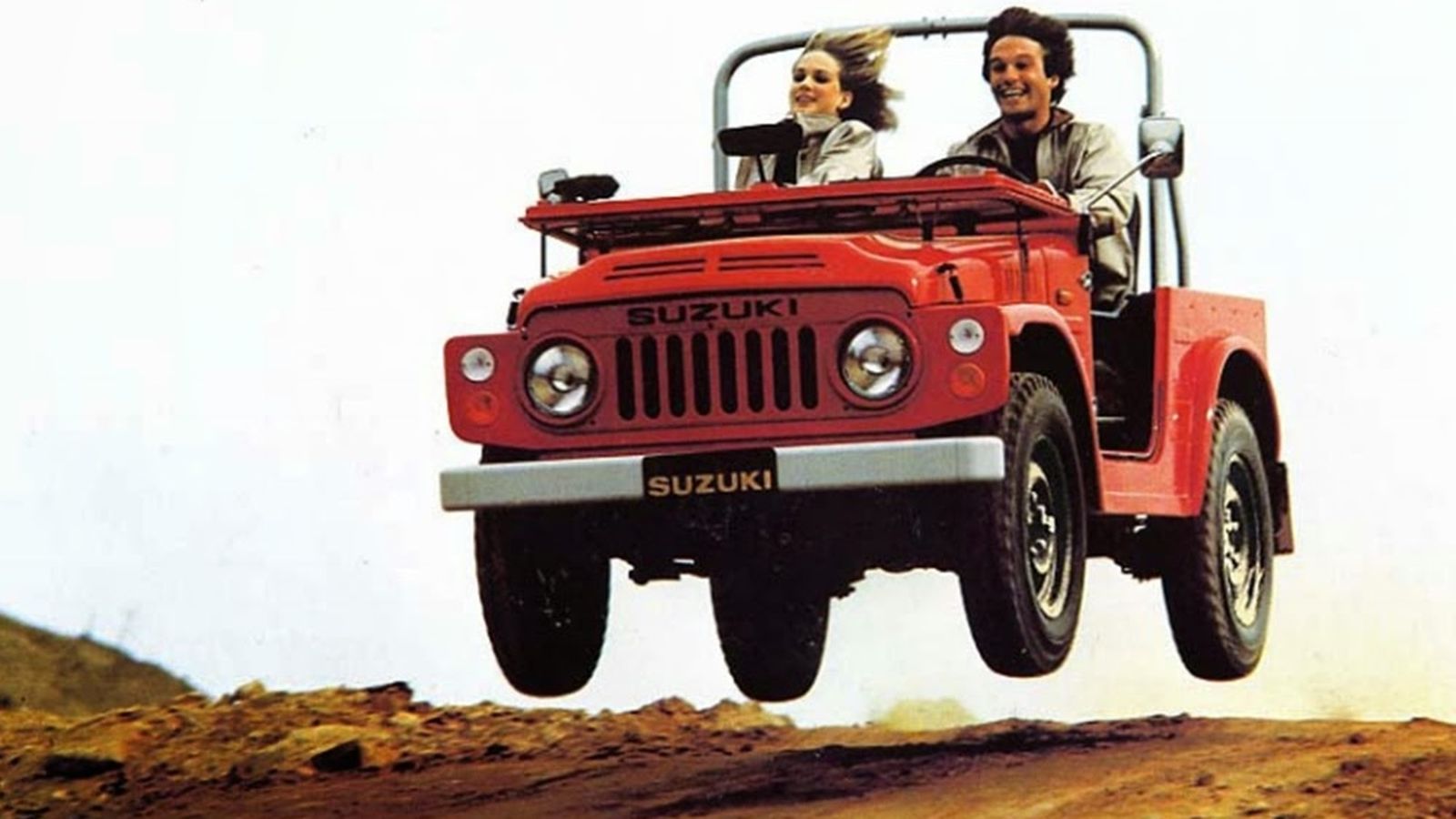 El LJ10 permitió a Suzuki iniciar el largo idilio que hoy mantiene con la tracción total. Fue un coche utilizado tanto para trabajo como ocio.