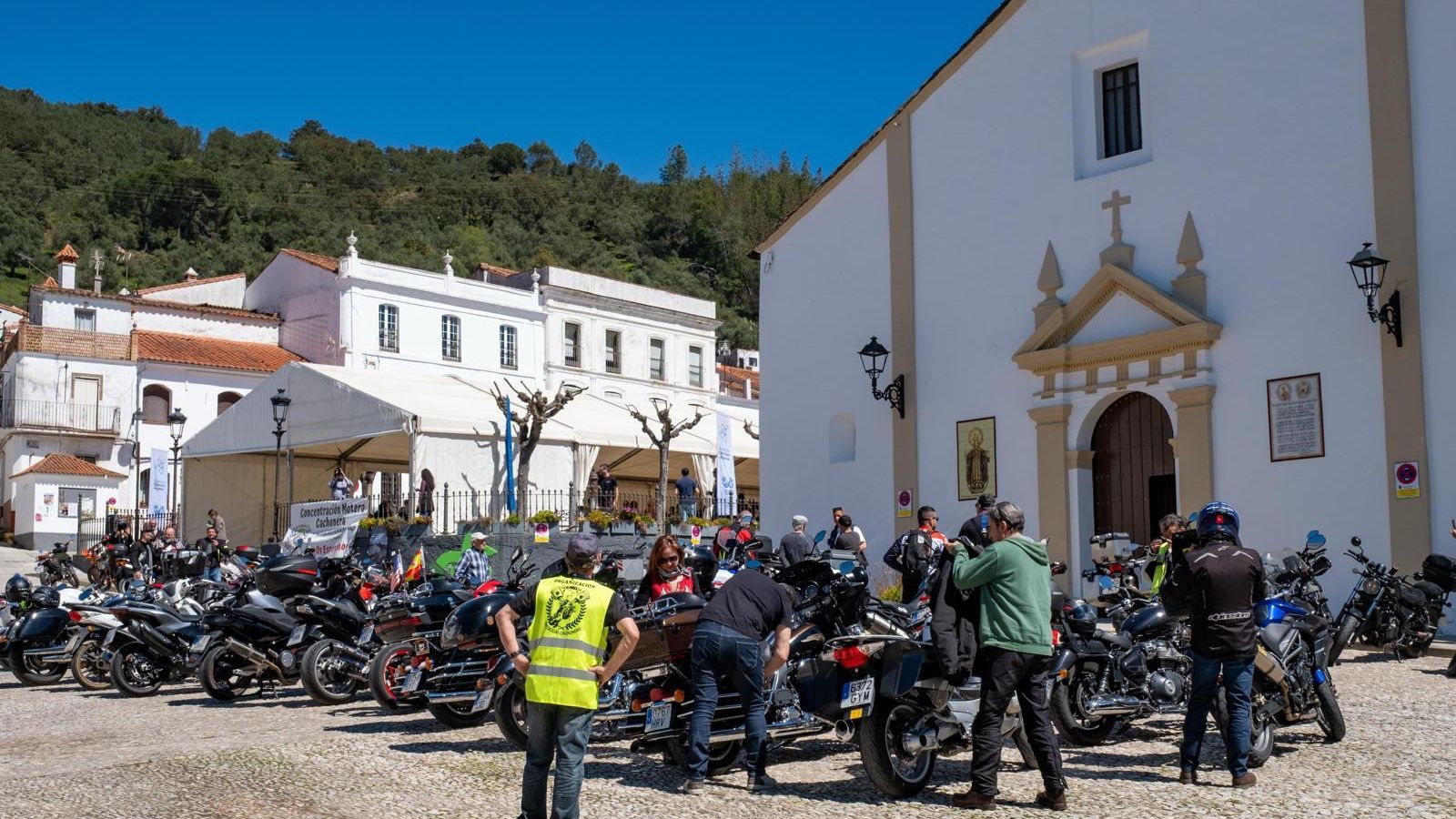Concentración motera en Galaroza.