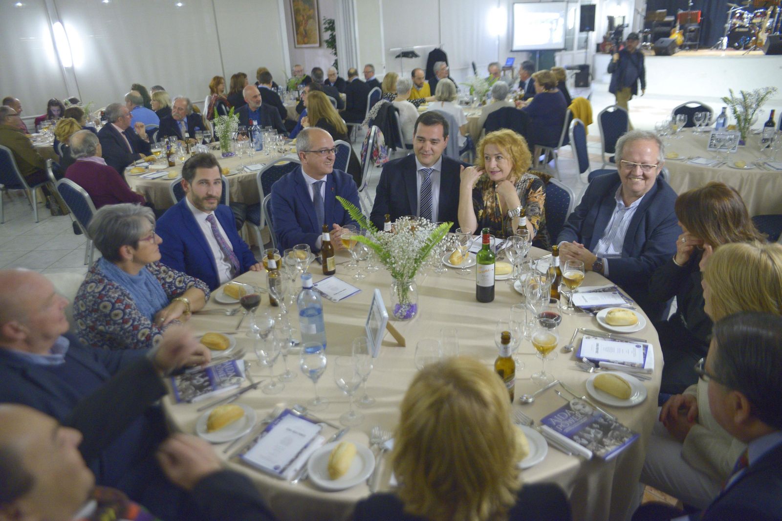 Cena de homenaje a Aída Power