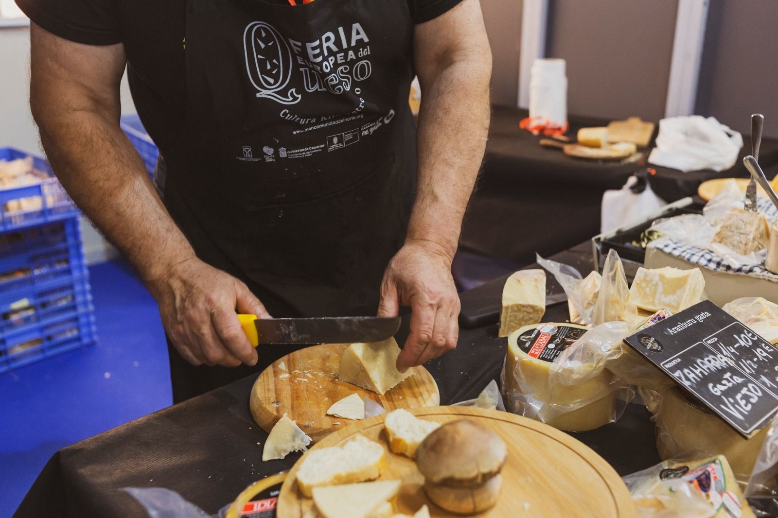 Un recorrido en imágenes por la Feria del Queso de Los Pedroches en Hinojosa del Duque