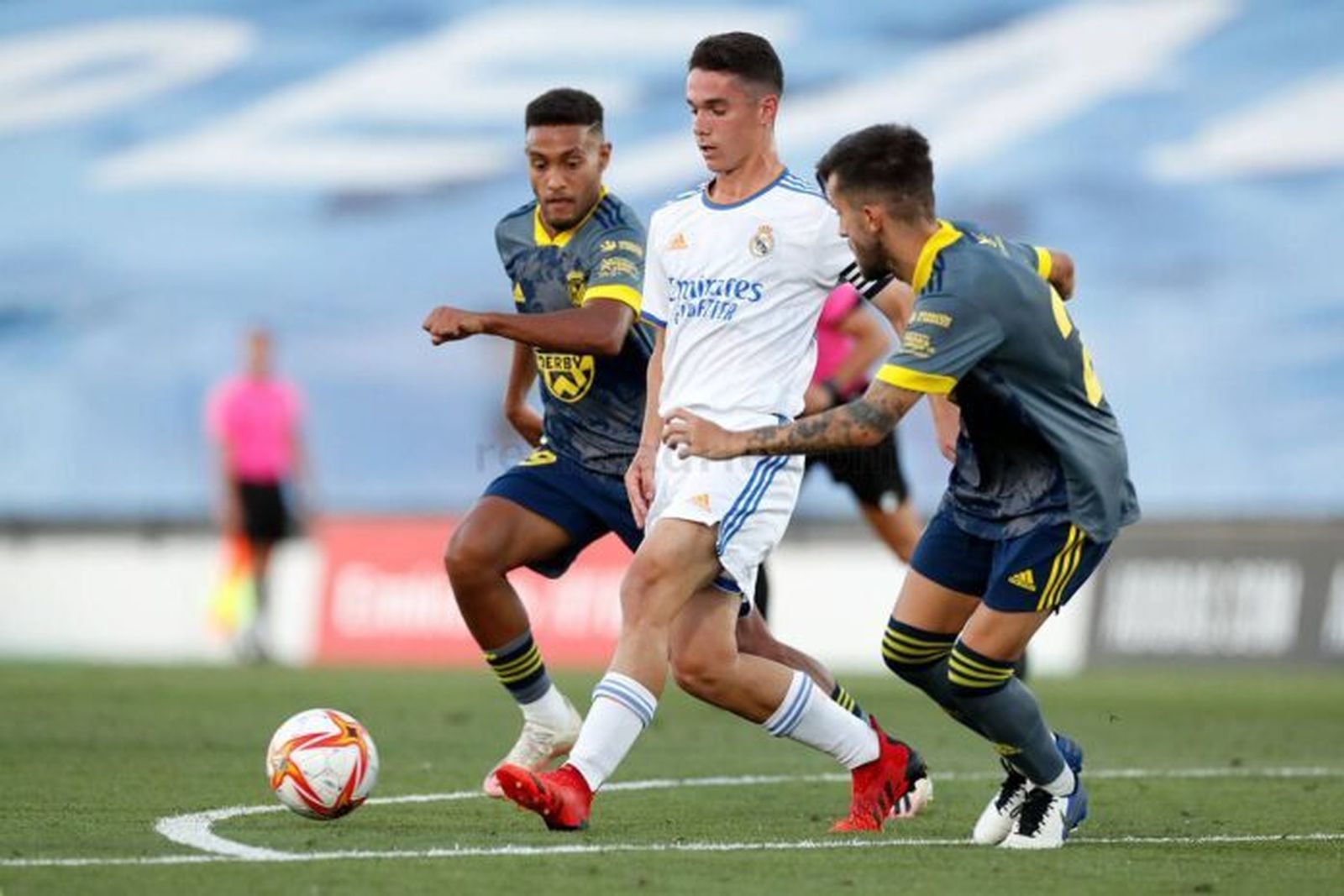 Un momento del Castilla-Badajoz