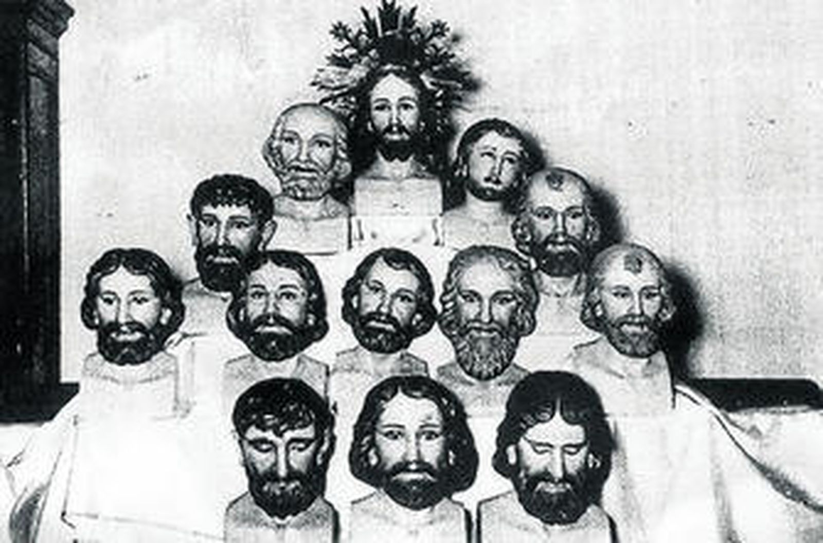 Junta de constitución de la Hermandad de la Santa Cena