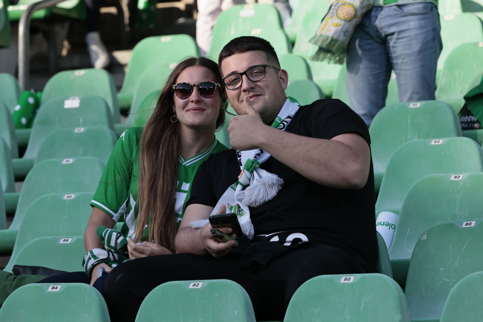 Buscáte en las gradas del Villamarín