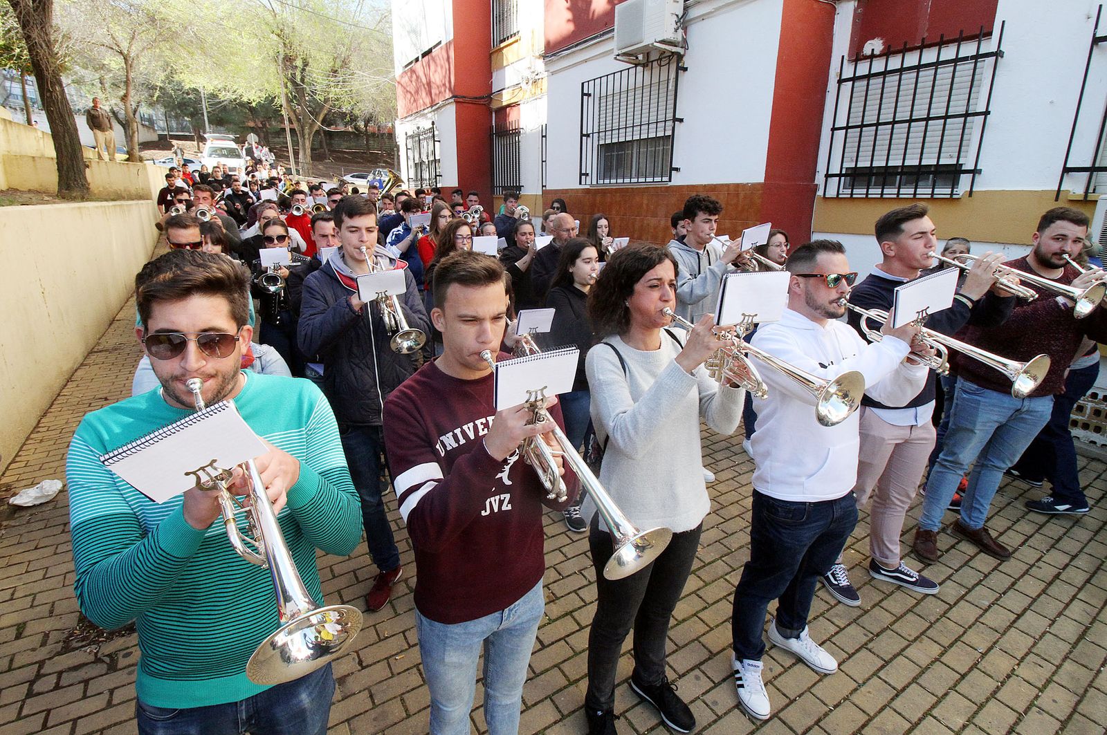 Ensayo solidario de la Hdad del Perdón, en imágenes