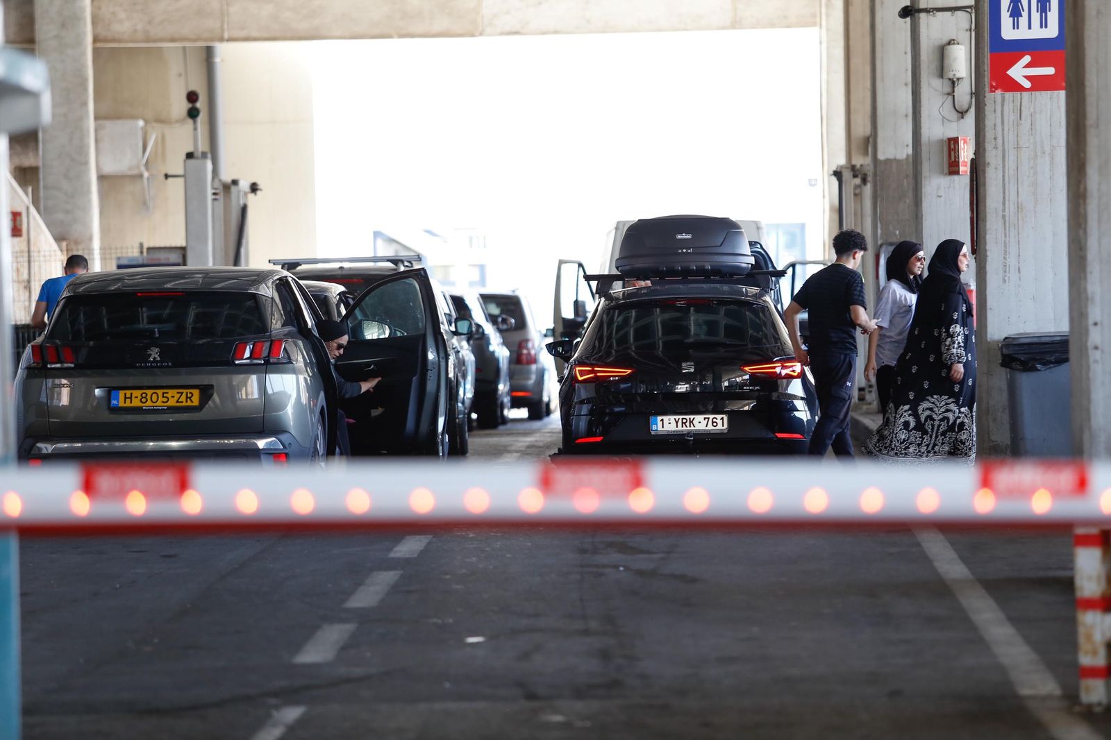 El intenso sábado en la Operación Paso del Estrecho en Algeciras, en imágenes