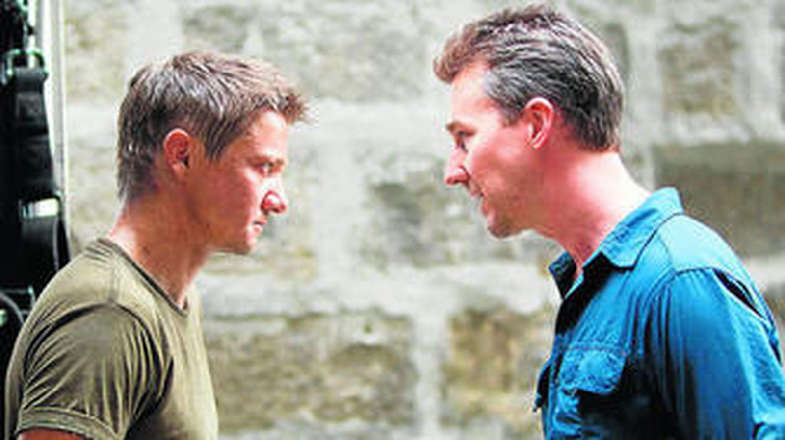 Jeremy Renner y Edward Norton.