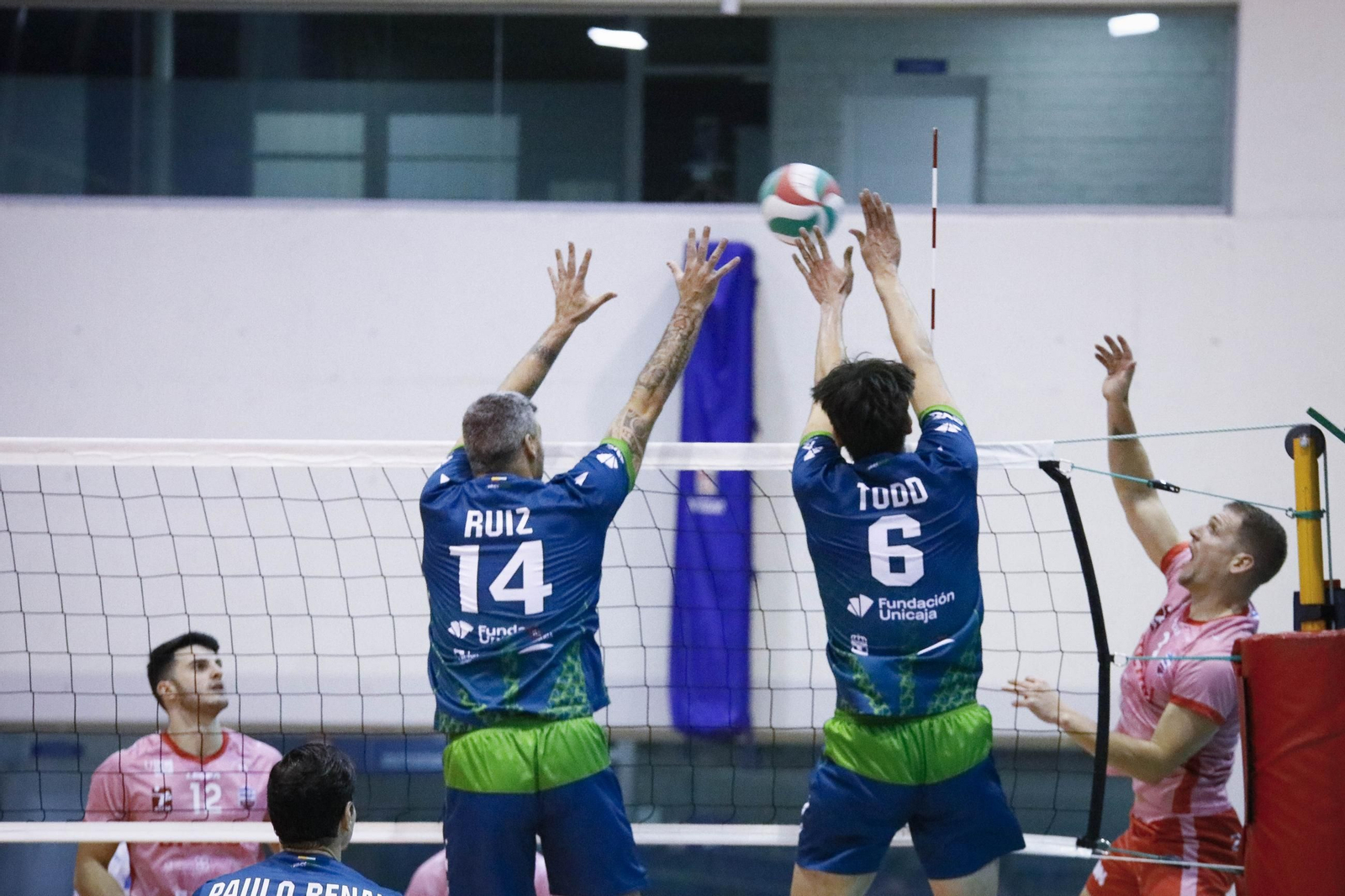 Unicaja Costa de Almería-Arenal Emeve de la Superliga, en imágenes