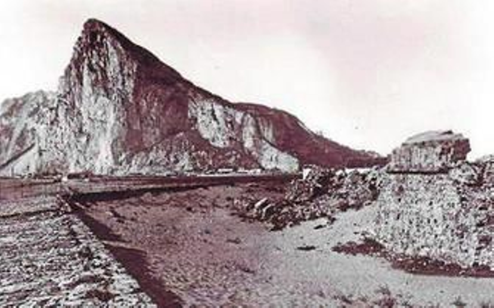 La destrucción de los fuertes de Santa Bárbara y San Felipe