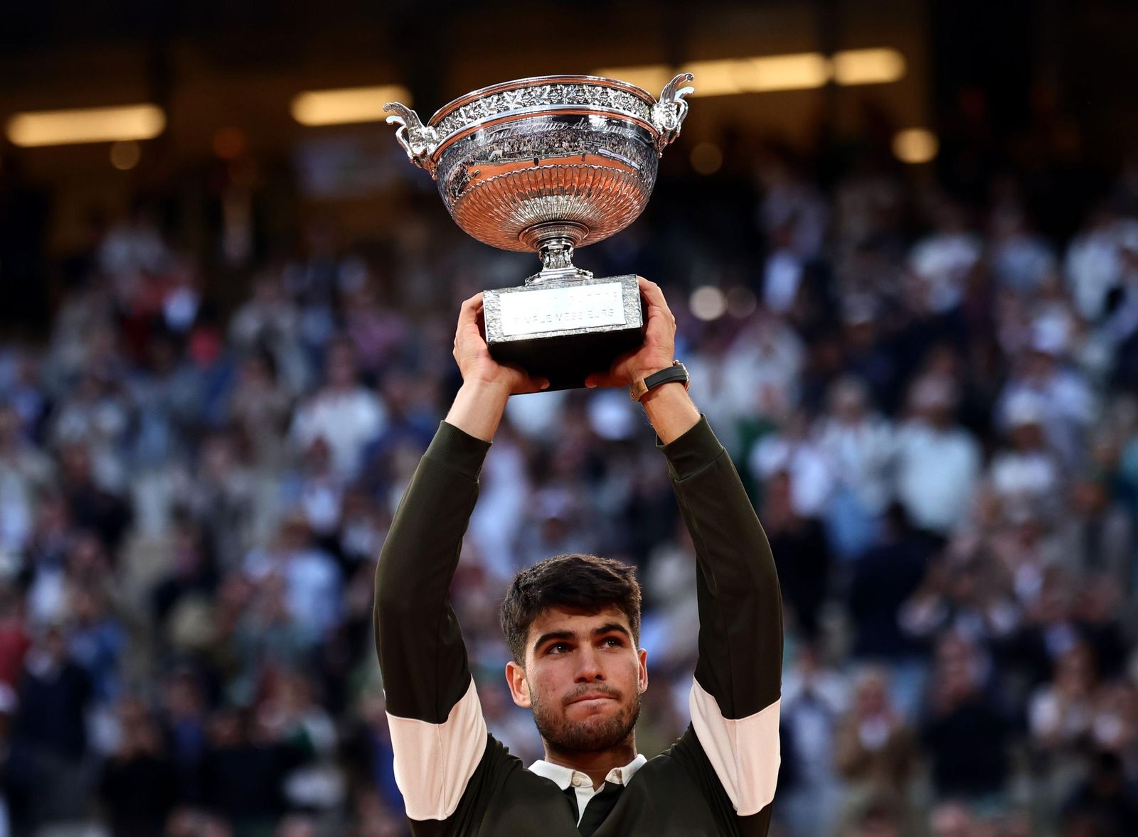 Las fotos de la celebración de la victoria de Carlos Alcaraz en Roland Garros