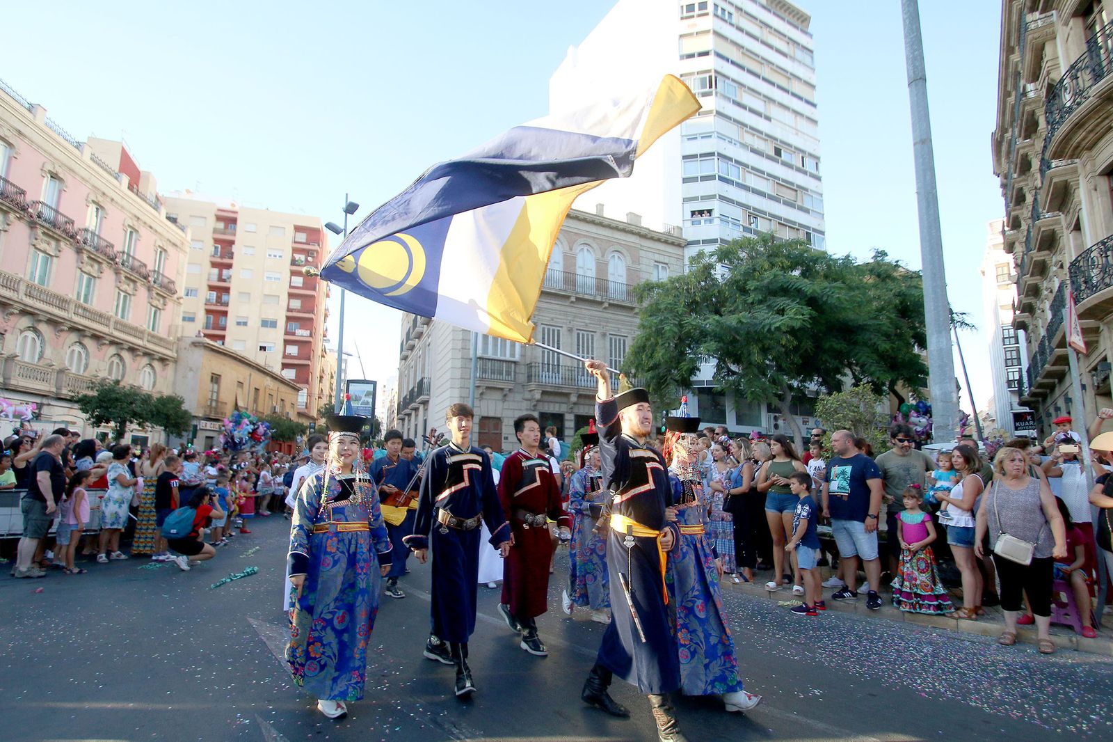 Fotogalería de la Batalla de Flores. Feria de Almería 2019