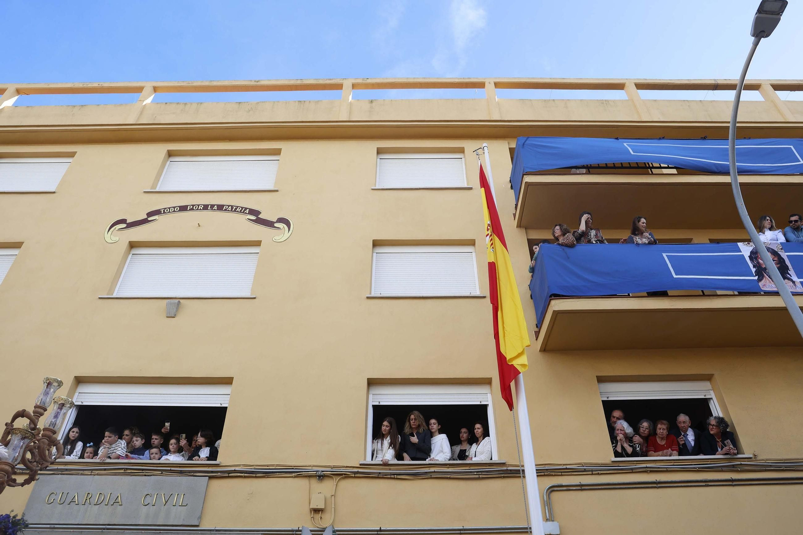 Fotos del Domingo de Ramos en La Línea: La Borriquita y Flagelación