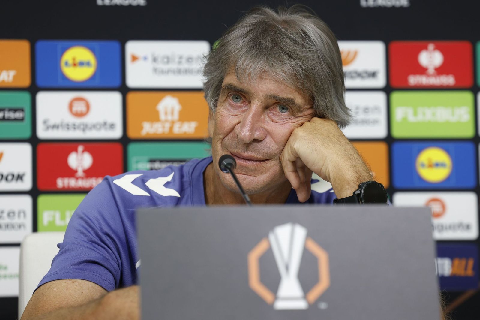Manuel Pellegrini, durante una rueda de prensa previa a un partido de la Europa League de esta temporada.