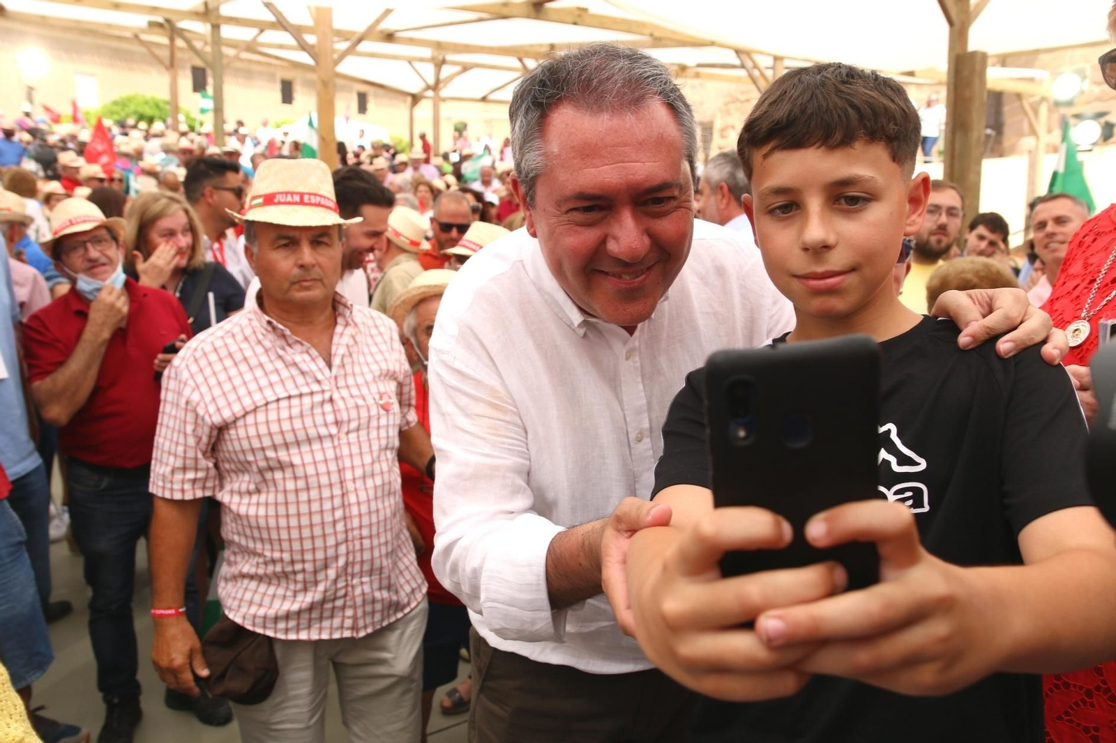 Juan Espadas comienza la campaña electoral con Pedro Sánchez, en imágenes