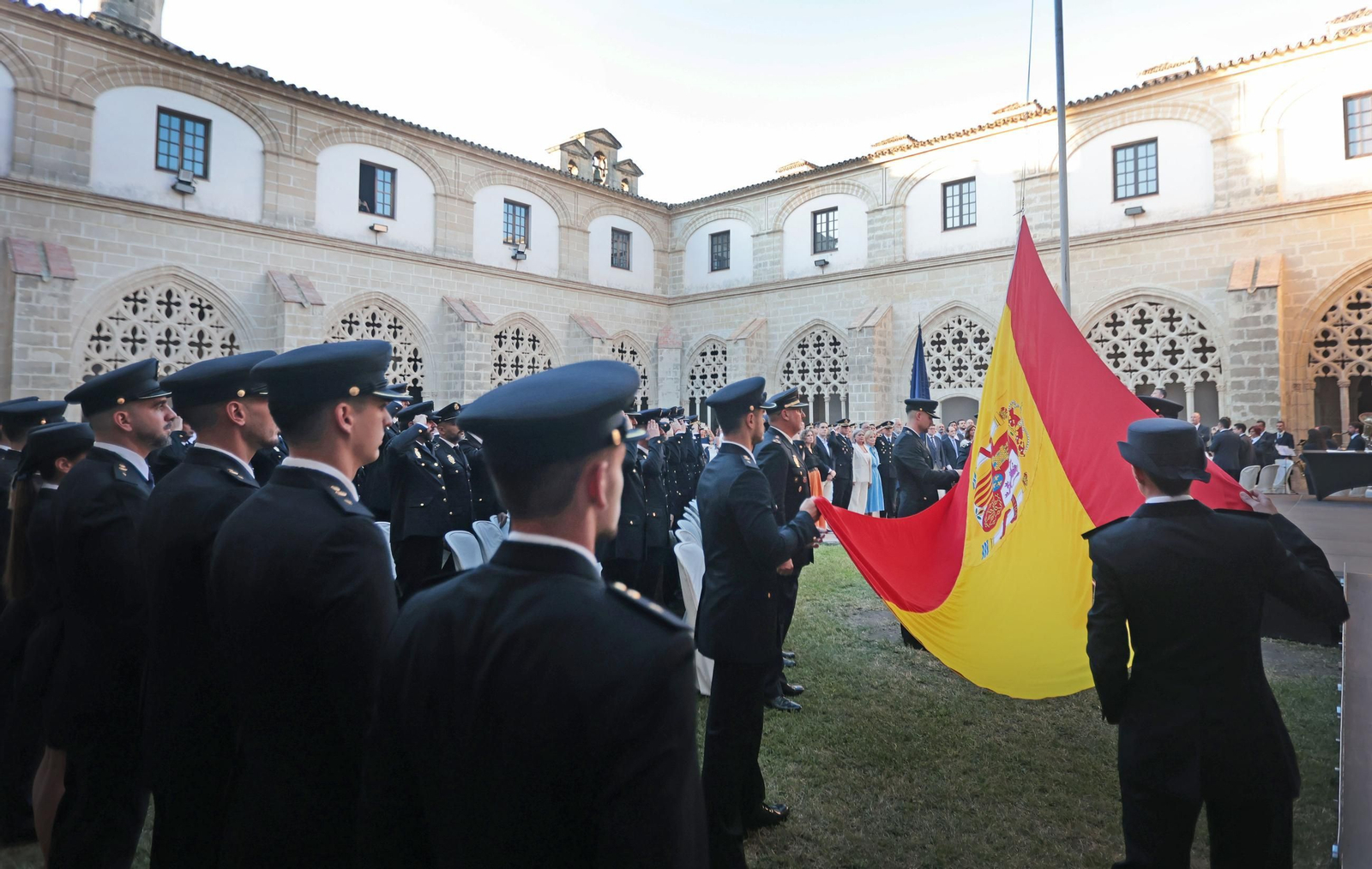 Entrega de Diplomas a la Policía Nacional de Jerez por la Medalla de Oro